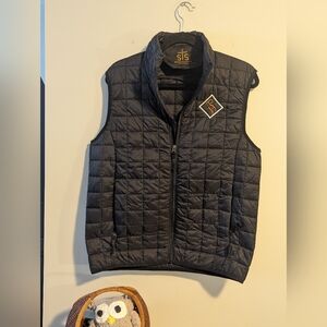 STS Ranchwear Black Quilted Puffer Vest "The Westley". Size Small Men's.